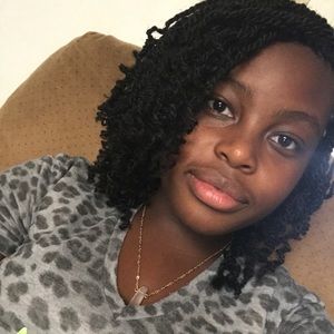 Meet your Posher, Dedemia